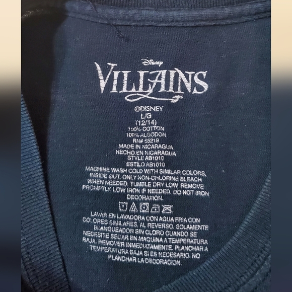Disney Villains Black Tee Vintage Size Large Excellent Condition - Picture 2 of 3